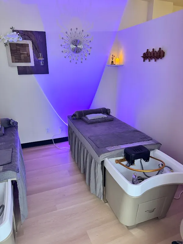 Vela Head Spa