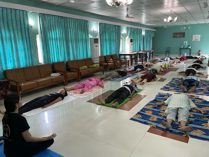 Farhat yogasana studio (wellness with yoga)