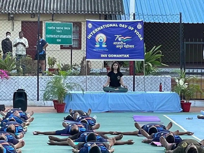 Farhat yogasana studio (wellness with yoga)