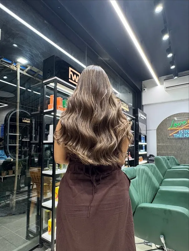 Hairways PRO Unisex Salon