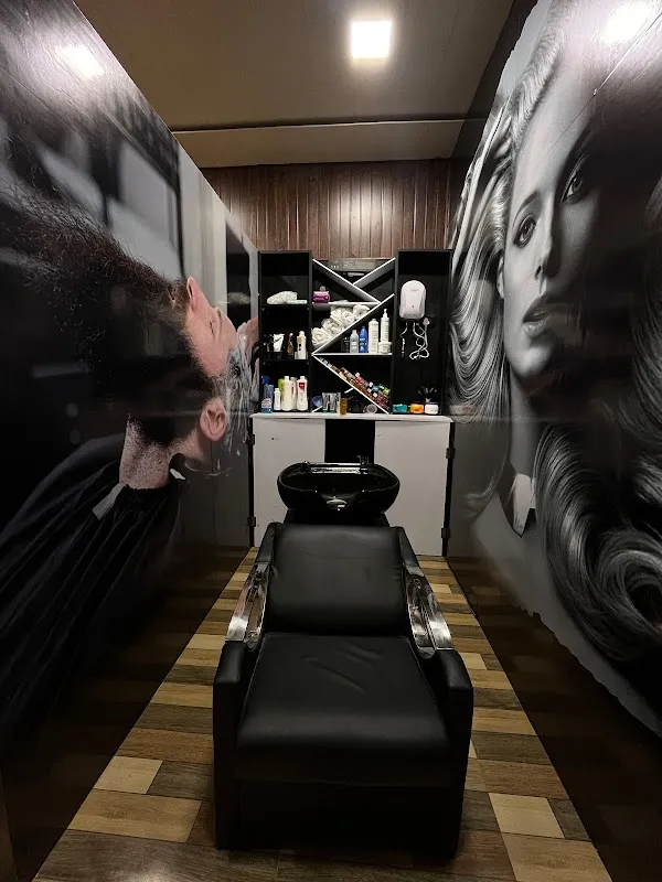 The Empire Unisex Salon