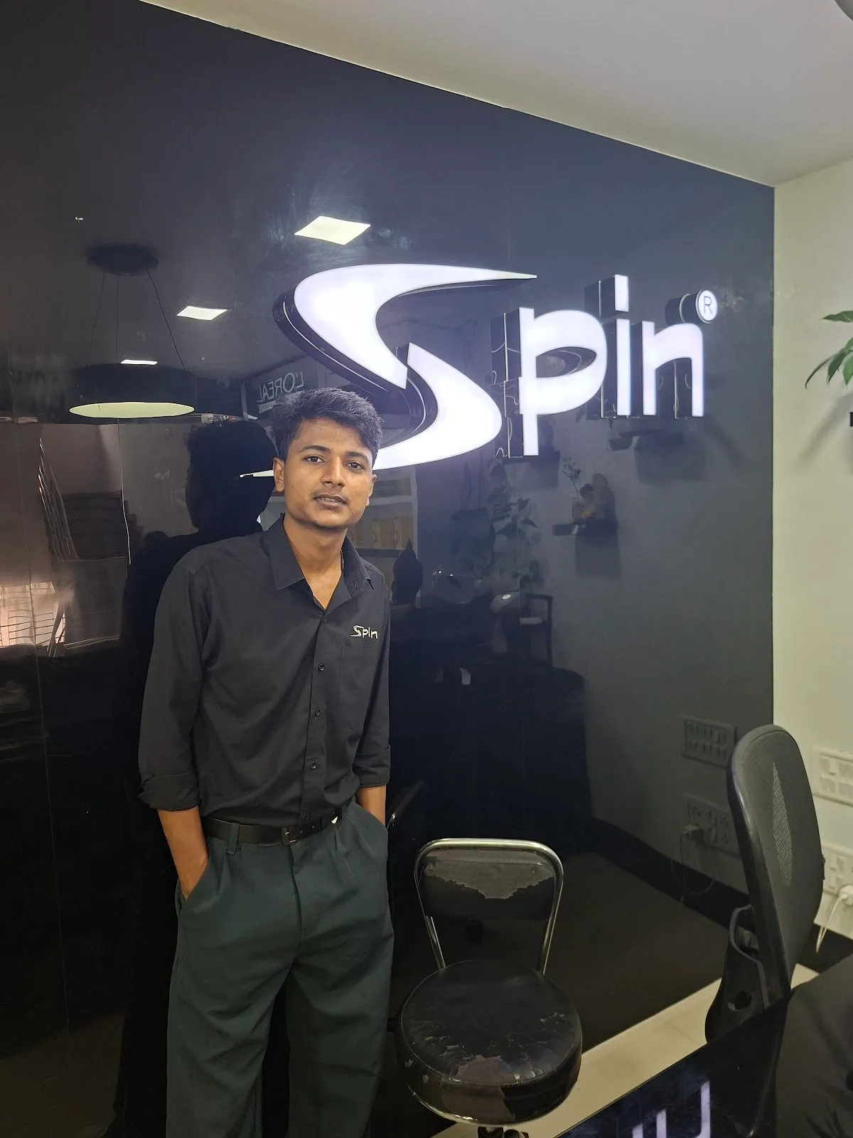 Spin Unisex Salon kengeri