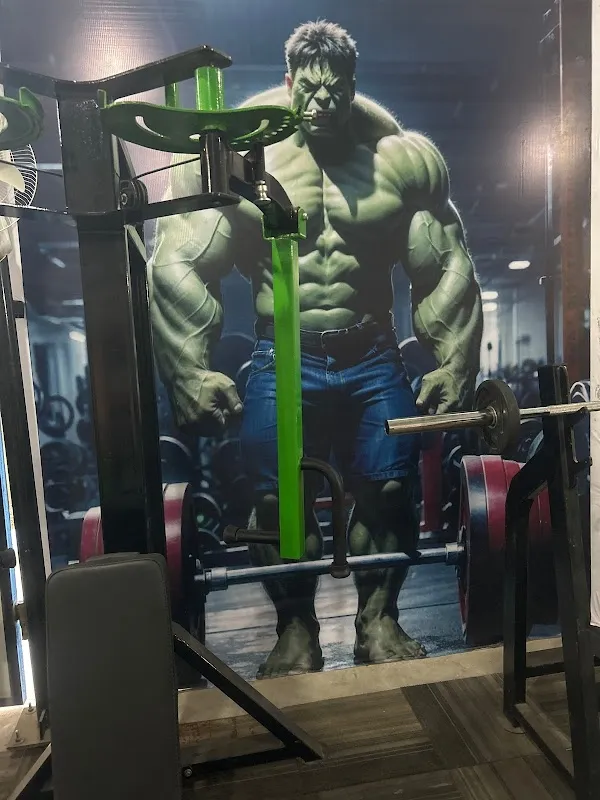 POWER HUB UNISEX GYM