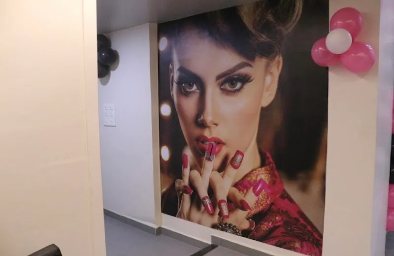 Lakme Salon For Him and Her in Sadar,Nagpur
