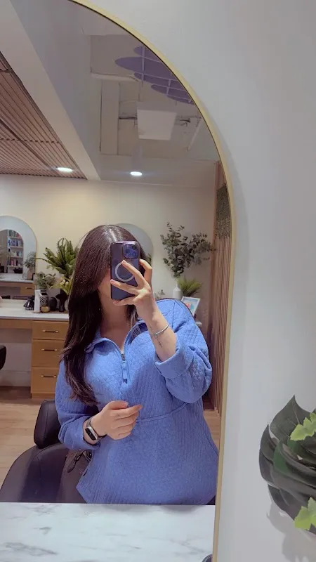 M. Hair Studio
