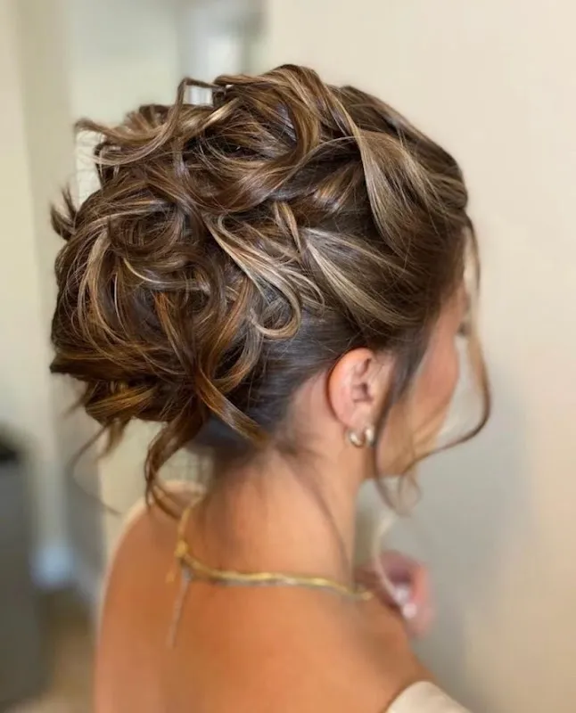 M. Hair Studio