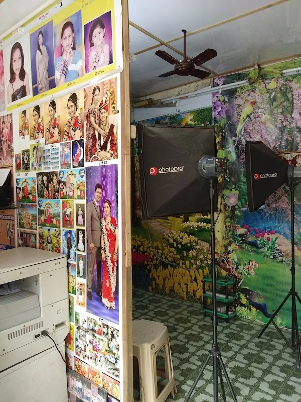 Roshan Digital Photo Studio