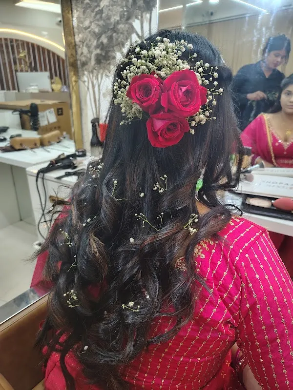 AVENR UNISEX SALON