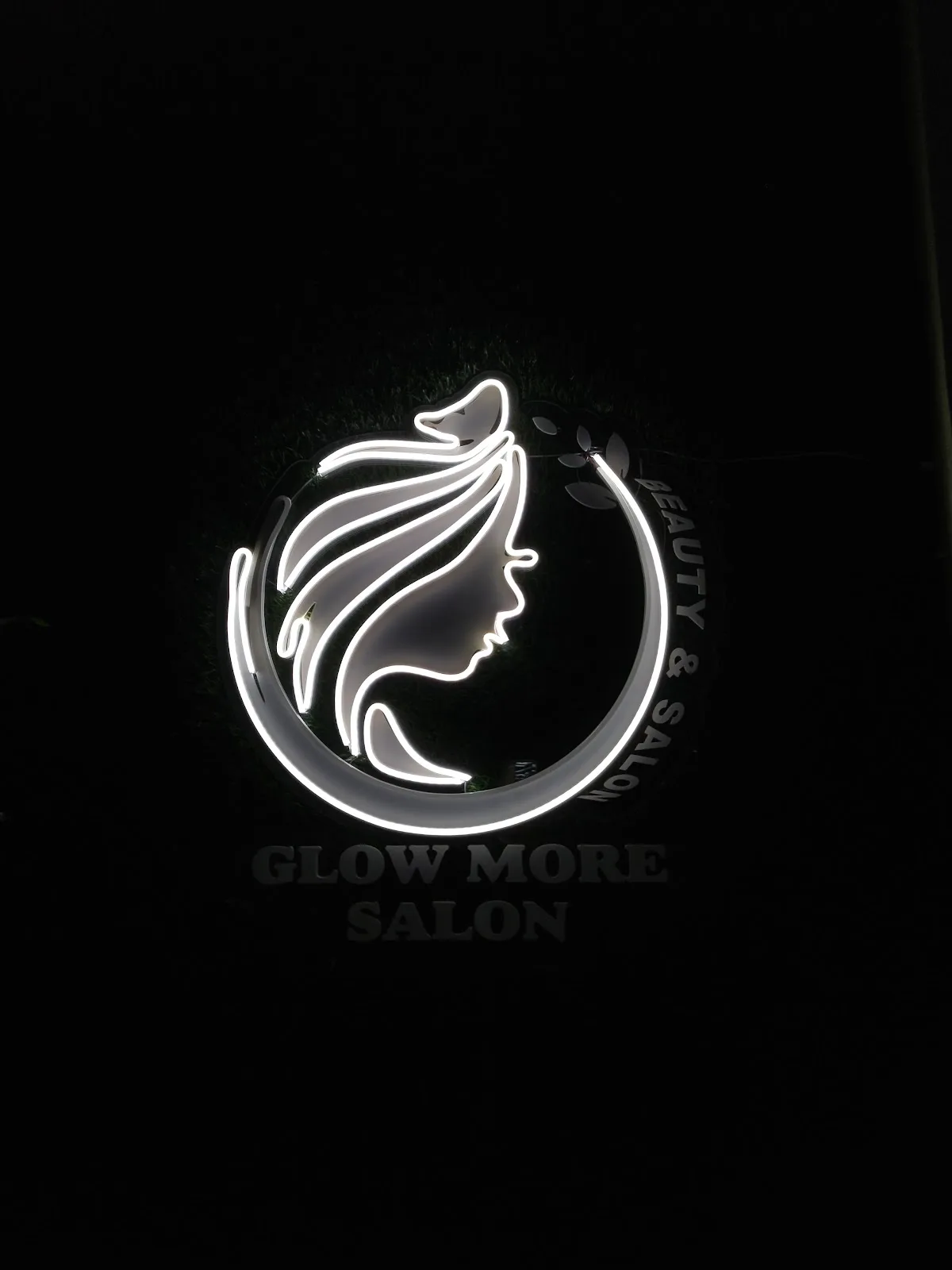 Glow more salon