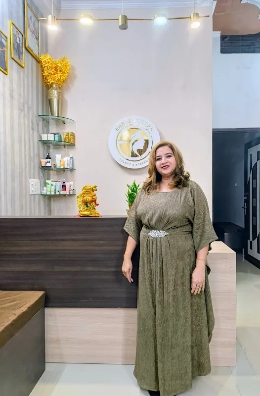 Shree Pushpa Salon & Academy