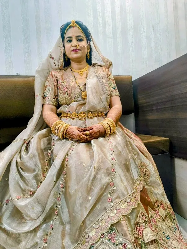 Shree Pushpa Salon & Academy