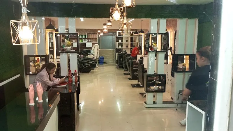 Naved khan family salon