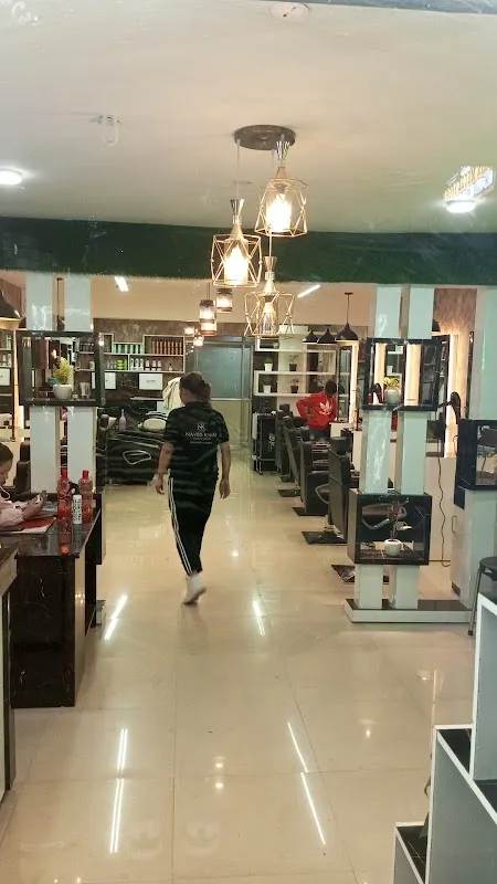 Naved khan family salon