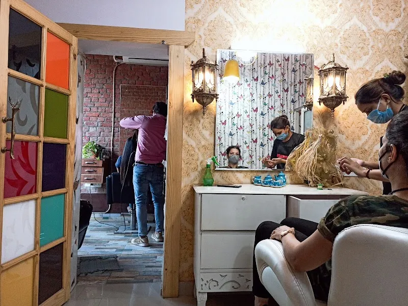 HAIR HOUSE SALON