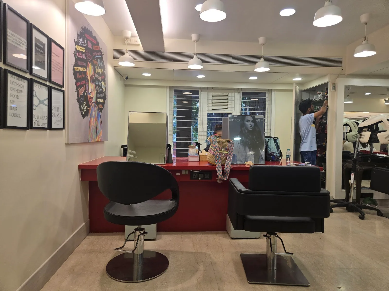 BBLUNT Salon - Juhu, Mumbai