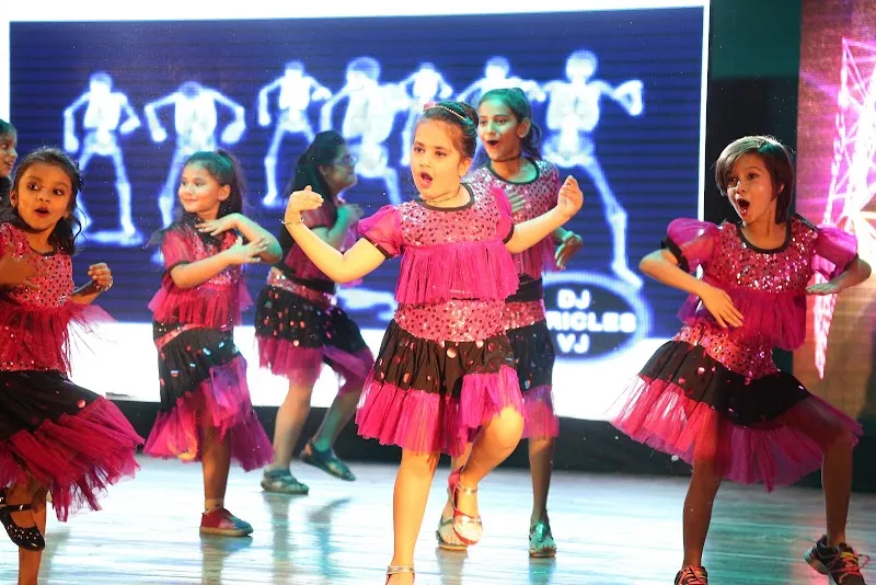 Amit danzkool Dance Studio- Best dance class in kalyan