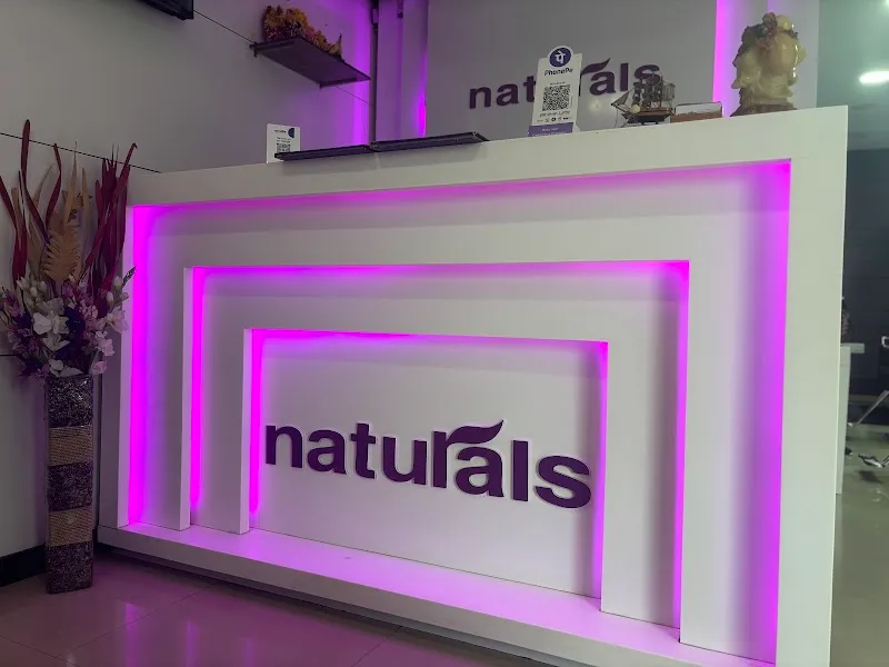 Naturals Unisex Salon Kempapura , Bengaluru