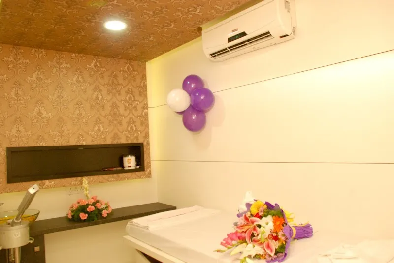 Naturals Unisex Salon Kempapura , Bengaluru