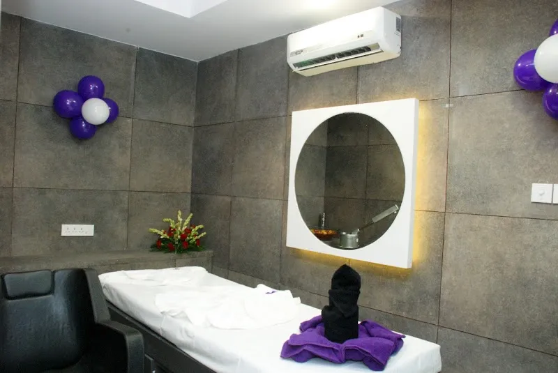 Naturals Unisex Salon Kempapura , Bengaluru