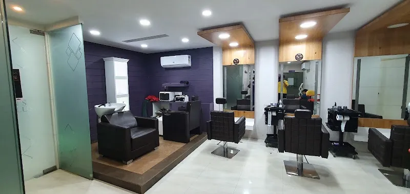 Naturals Unisex Salon Kempapura , Bengaluru