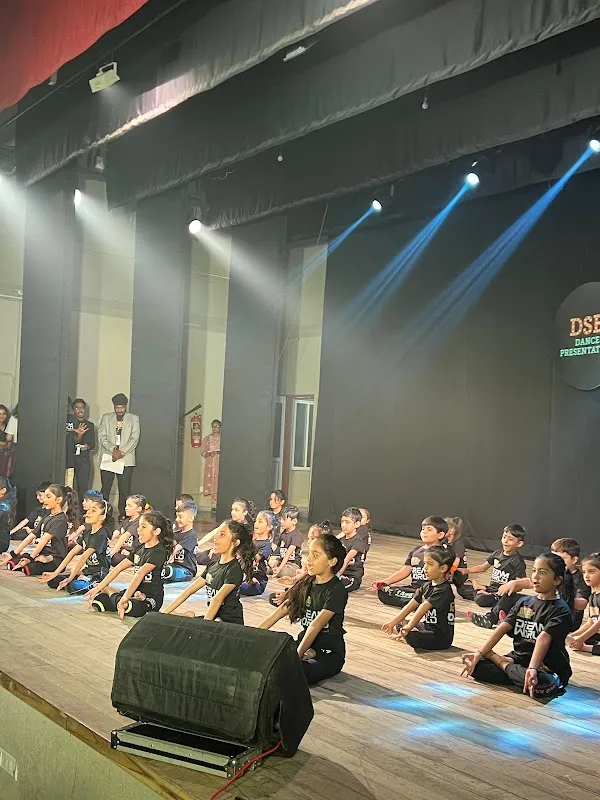 Dream World Dance Academy