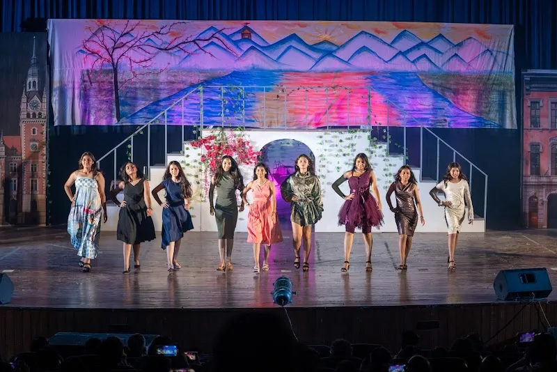 Dream World Dance Academy