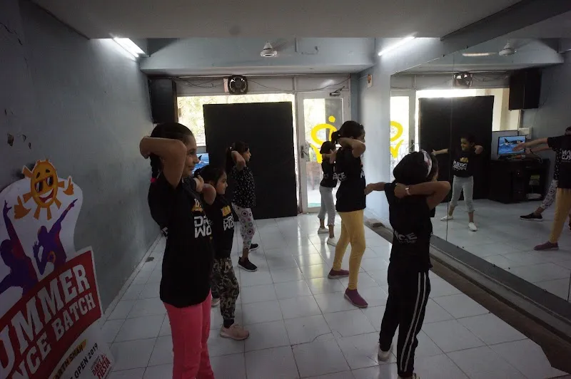 Dream World Dance Academy