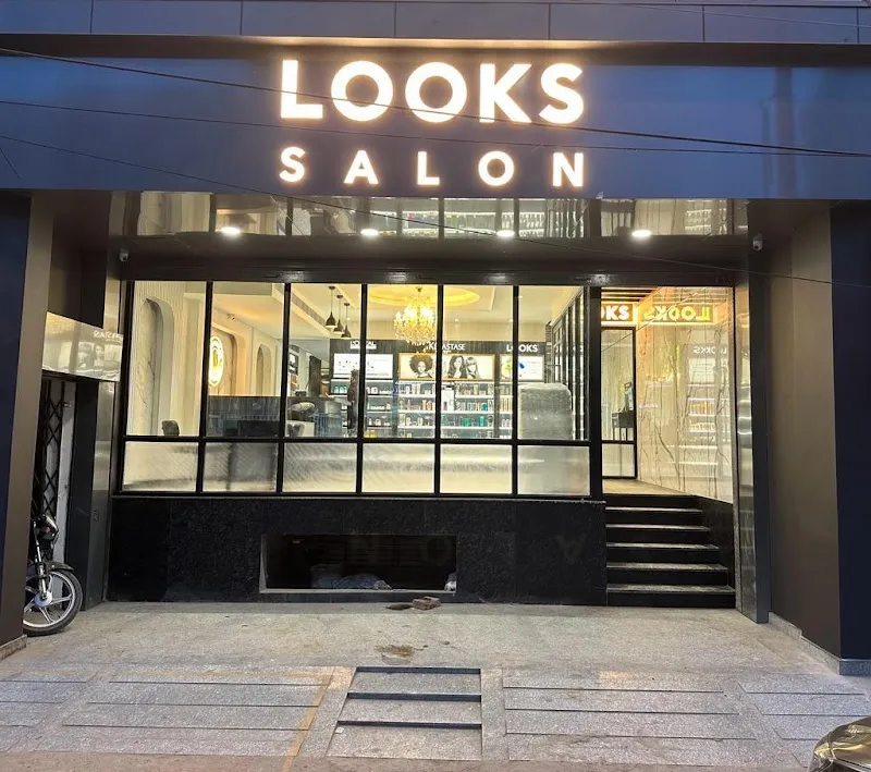 Looks Salon, Liberty Cinema Road, Karol bagh