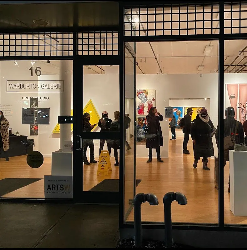 URBAN STUDIO UNBOUND