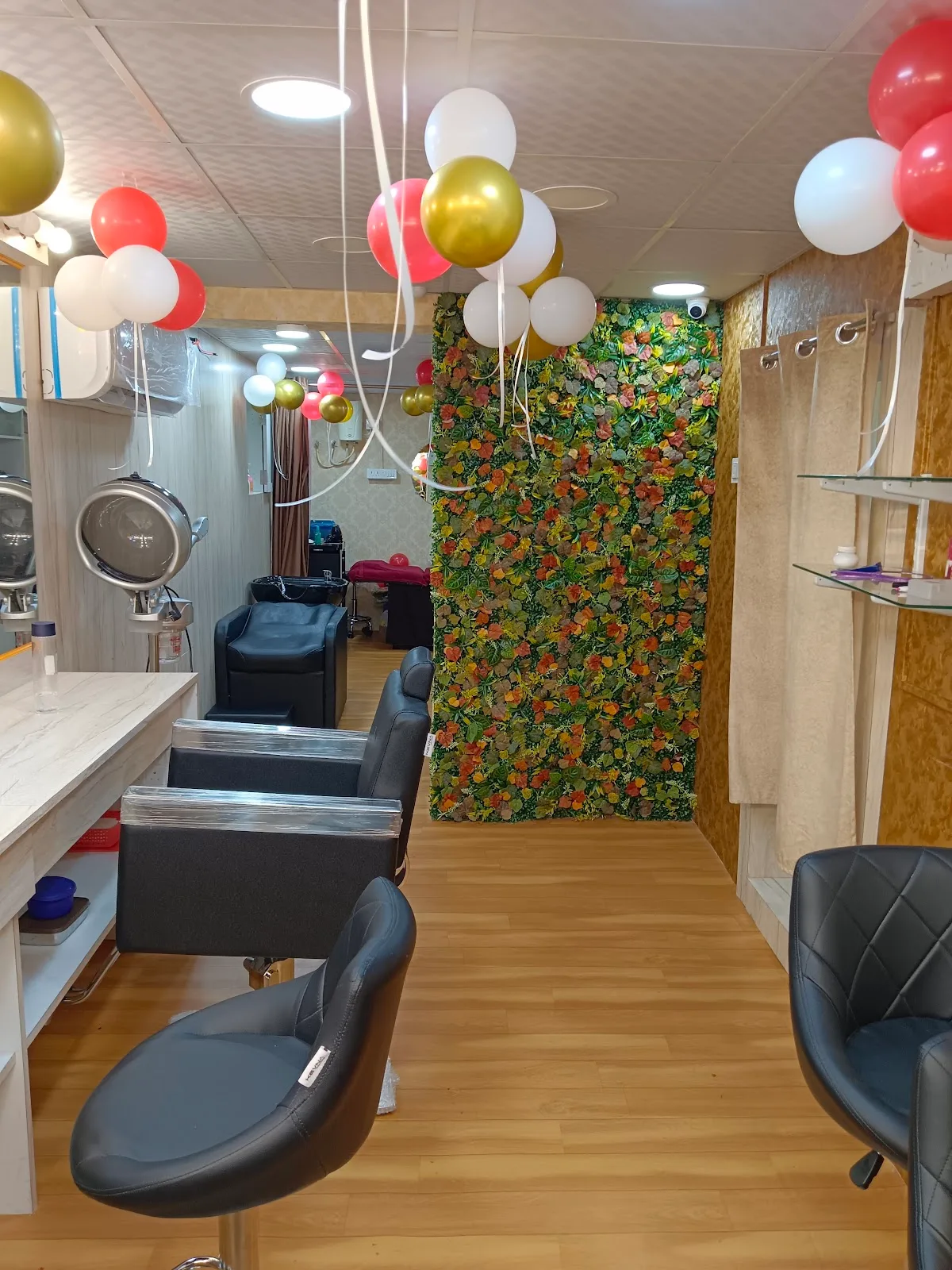 Dream Salon & Bridal Academy
