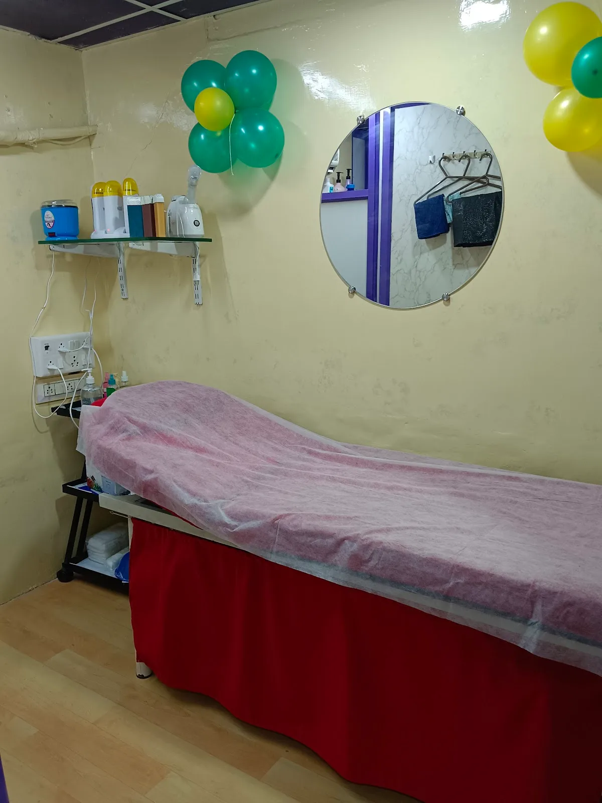 Dream Salon & Bridal Academy