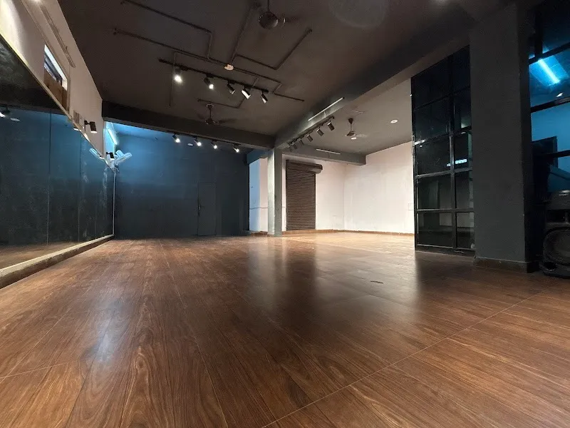 Raas Dance Academy - (Laxmi Nagar)