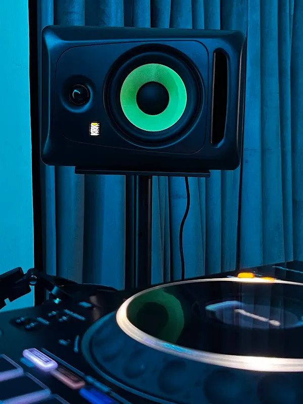 Sonic Labs | DJ Academy & Music Studio | Delhi