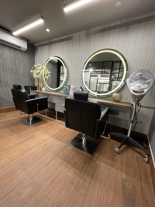 Toni&Guy Model Town