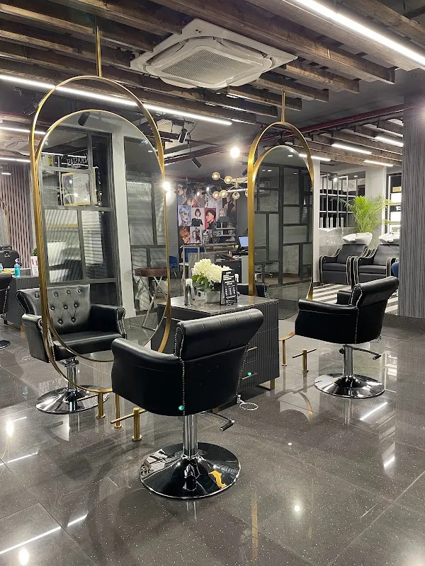 Toni&Guy Model Town