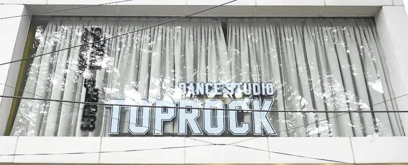 Top rock dance studio