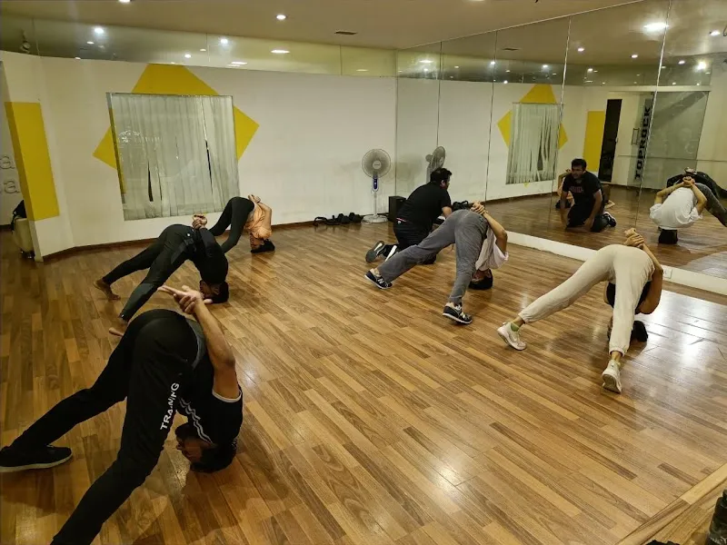 Top rock dance studio