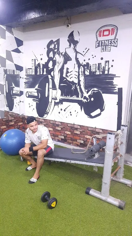 D FITNESS CLUB UNISEX GYM