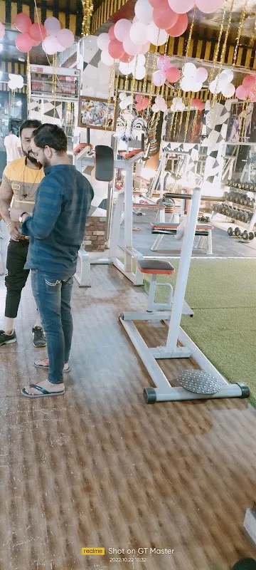 D FITNESS CLUB UNISEX GYM