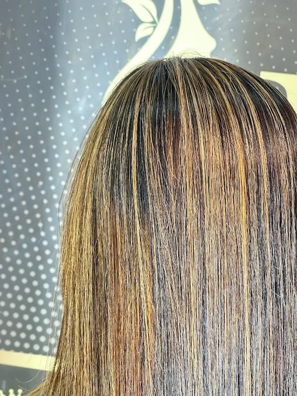 Gulshan ladies Beauty ACADEMY SALON LOREAL Professional best salon