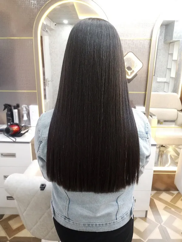 REFLECTION HAIR & BEAUTY SALON