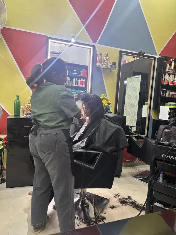 For Her - A Beauty Studio