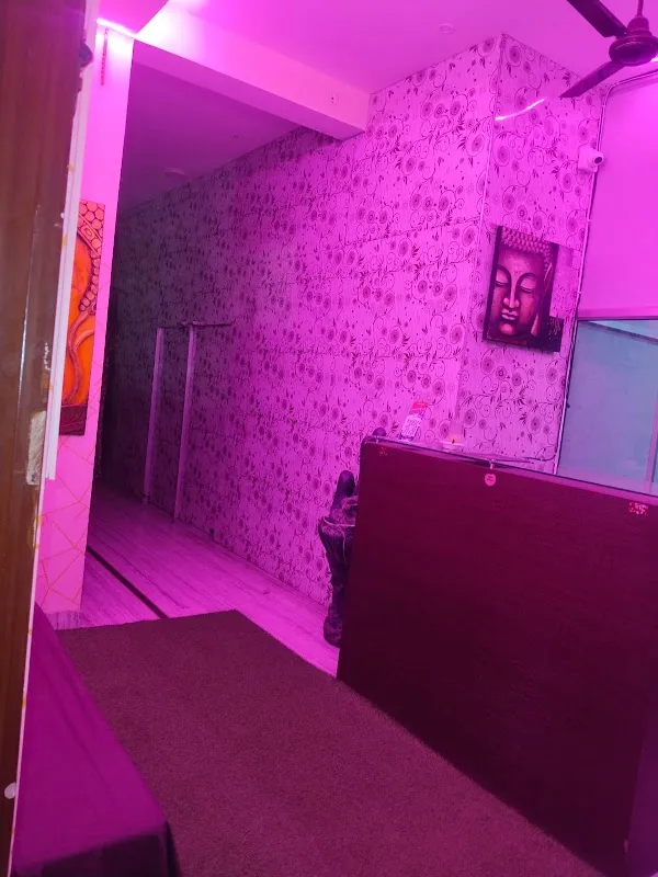 Nicolee Spa Massage Nearby Raja Park