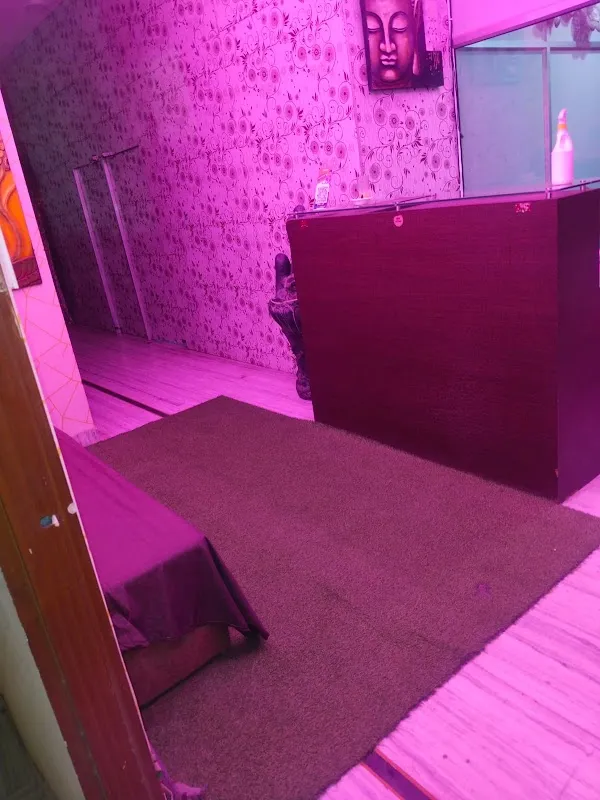 Nicolee Spa Massage Nearby Raja Park
