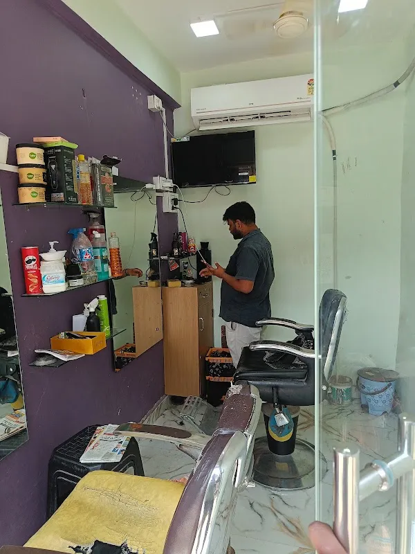 SCISSOR'S SALOON ✂️