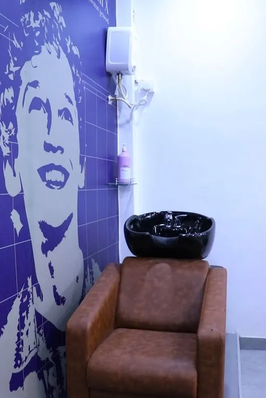 Trim X - Best Men's Salon in Amberpet
