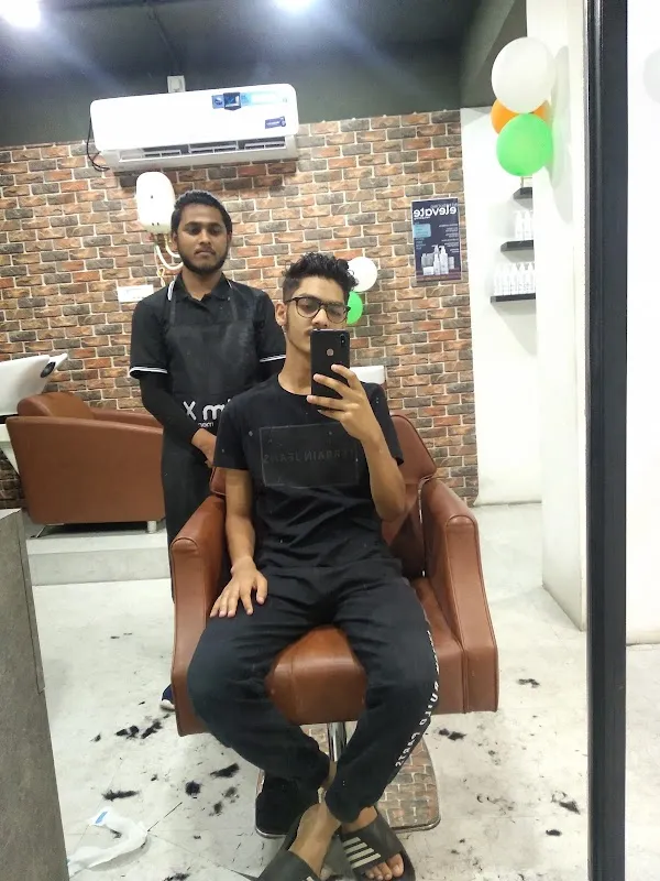 Trim X - Best Men's Salon in Amberpet