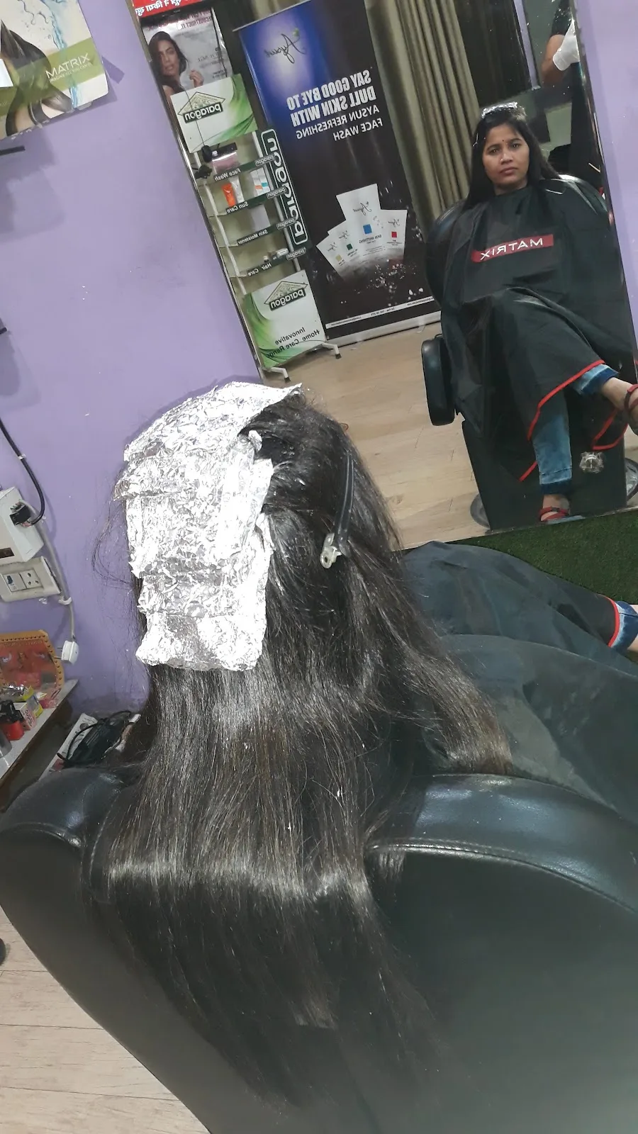 MEENA'S BEAUTY UNISEX SALON