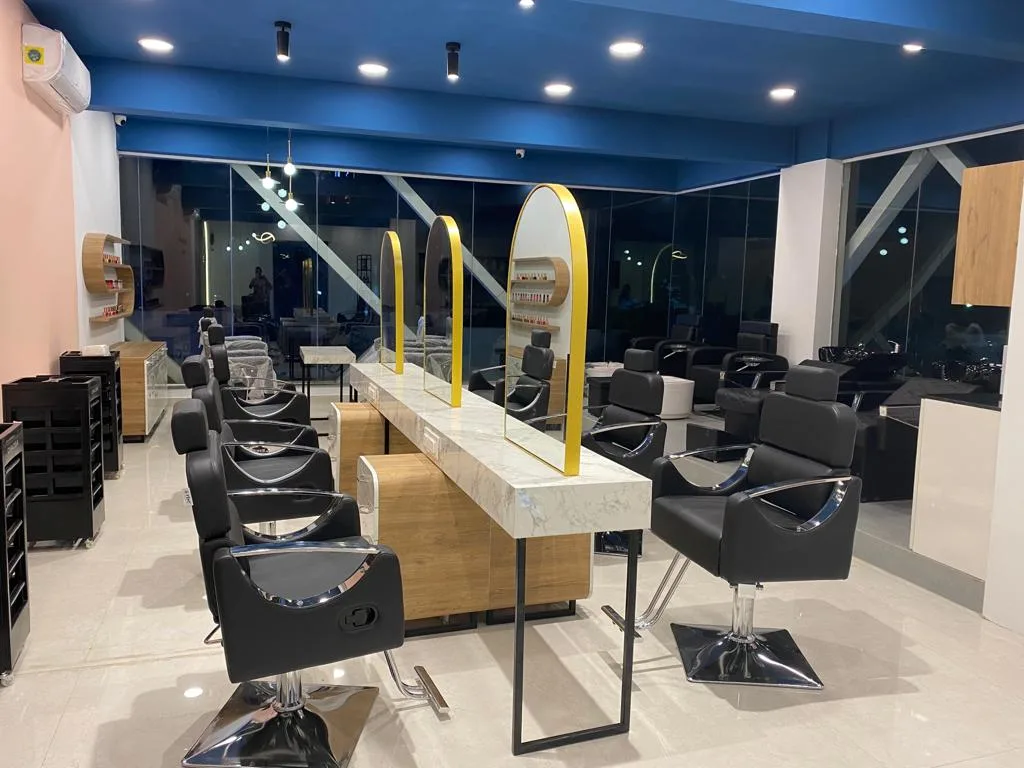 Monage Salon - Best Professional Beauty Parlour & Salon