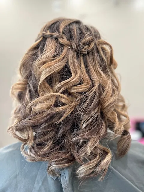 NV SALON AND MAKEUP STUDIO